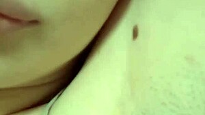 Worship Elza Kom's Sexy Armpits in Fetish Lick and Sniff Frenzy Beautiful Closeup!