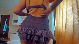 OMG THIS WEBCAM MODEL'S HUGE TITS BOUNCE WILDLY AS SHE TEASES HER JUICY ASS ON CAMERA