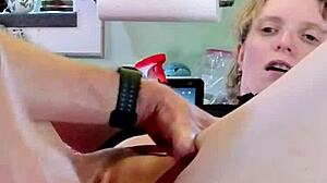 how does horny wife take fisting on kitchen counter without exploding?