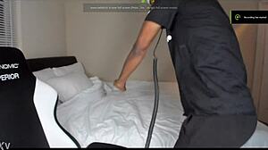 Sexy black exotic streamer twerks her ass live on twitch stream