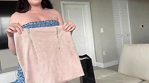 Thick stepmom lindsay lee rides scott stark cock in pov household taboo creampie fantasy