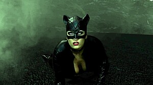 katwoman jennifer dark ready to suck and fuck in prison cage 3way?