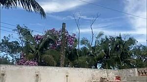 wanna see my big pussy flashing all day for the construction worker here???