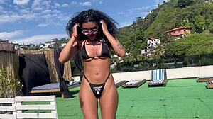 so this 18-year-old married cutie loses her phone and recreio beach fuck videos start leaking everywhere