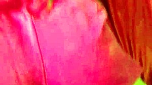 Meu padrasto me dando anal com sex toy fora de casa e nos pegam no flagra?