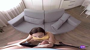 Isabella De Laa Feet Massage Leads To Deepthroat Cum Swallow Orgasms