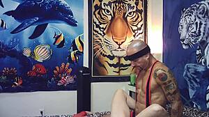 Maxxx Loadz pounds Italian milf pussy