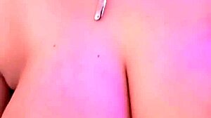 i'm showing my sexy tight body to boyfriend on video call get leaked