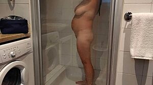 Tanned Stepsis Bare Pussy Exposed in Sharm El Sheikh Hotel Bathroom