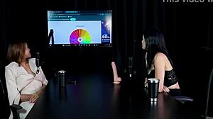 safada vitoria vonteese strips sheer red shows tasty ass boquete