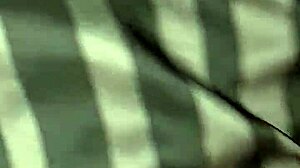 Hidden cam catches ebony feet wet and candid soles