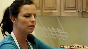 Classy Bigtit Stepmom's Secret 69 Lickfest With Stepdaughter