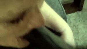 GRANNY GUMMER SUCKS HARD