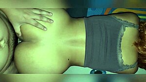 cogiendo a mama soltera latina culona en balcon mientras hijos juegan patio con lamida de concha y anal en cuatro