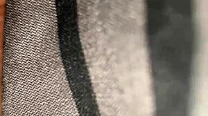 Hidden cam catches ebony feet wet and candid soles