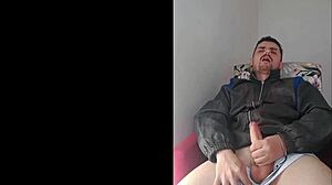 i love watching saymon thrust deep into her while stripping teasing everyone