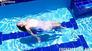 yessica bunny squeezes wet shaved pussy underwater