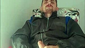 i love watching saymon thrust deep into her while stripping teasing everyone