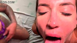 fui na festa de swing duas amigas quarto big cock latina blonde brunette