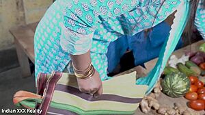 Indian valentine fuck fest explodes with dirty hindi talk and deep pussy pounding.