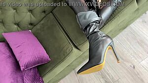 surprise she opens door for home casting bends over big tits ass for amateur fuck