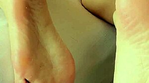 yo lollolara91 cosplay pornstar vibes her pussy hard with two vibrators... damn!