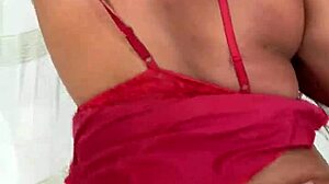 Hey carnaval 2025 work buddy sucked me off hiding from her boyfriend!