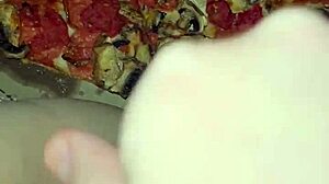 wow saudi arabian snowwhite teen masturbates with pizza chocolate fruits in la!