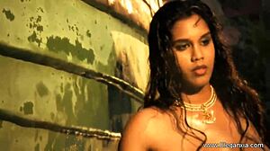 i can't resist this dark exotic dutch dancer's kinky moves