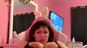 fat bbw fingers huge tits pinches big nipples rubs wet pussy