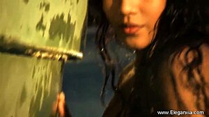 i can't resist this dark exotic dutch dancer's kinky moves