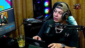 hey mari ávila got totally naked on podcast what would you do in ruan's spot