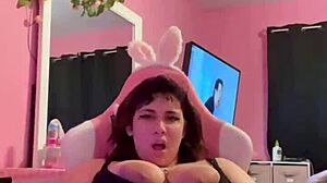 fat bbw fingers huge tits pinches big nipples rubs wet pussy