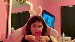 fat bbw fingers huge tits pinches big nipples rubs wet pussy