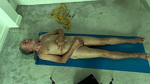 Mature Yoga Wank Striptease Solo