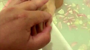 hey check out this flowers bath teasing session