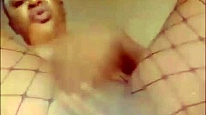 i was home horny so i grabbed my toy for juicy pussy squirt