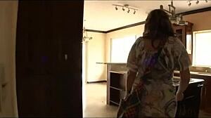 Amateur teen girlfriend shares hot moments