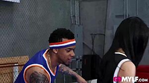 gym ebony milf craves my hard workout fuck