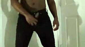 cum worship in tight jeans for her free