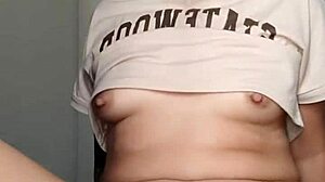 Curvy Latina masturbates juicy pussy with remote vibrator in bedroom