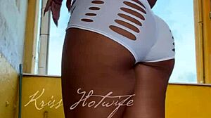 Gym Friend Catches Naughty Wife Flashing Cameltoe in Tiny New Shorts?