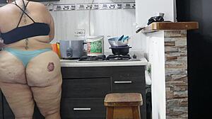 follando con el amigo en la cocina while big tits milf rides huge cock to squirting orgasm