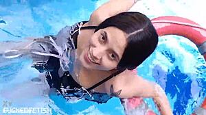 Holidays With Helen Star's Naked Oral Penetration And Wet Pussy Romance