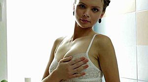 damn antoinette looks so hot dildoing her shaved pussy underwater in the bath 🛁🍆💦