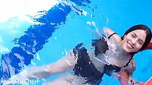 Holidays With Helen Star's Naked Oral Penetration And Wet Pussy Romance