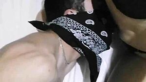 i luv lickin her sweeet belly button it turns me onn so much!!