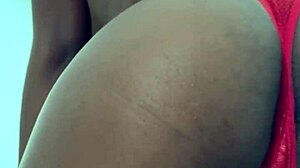 Colombian Cutie La Flaca Chula Spreads Fat Ass for Kinky Worship