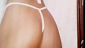Webcam girl teases live viewers with sultry moves