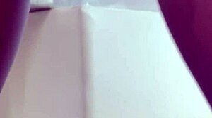 Colombian Cutie La Flaca Chula Spreads Fat Ass for Kinky Worship